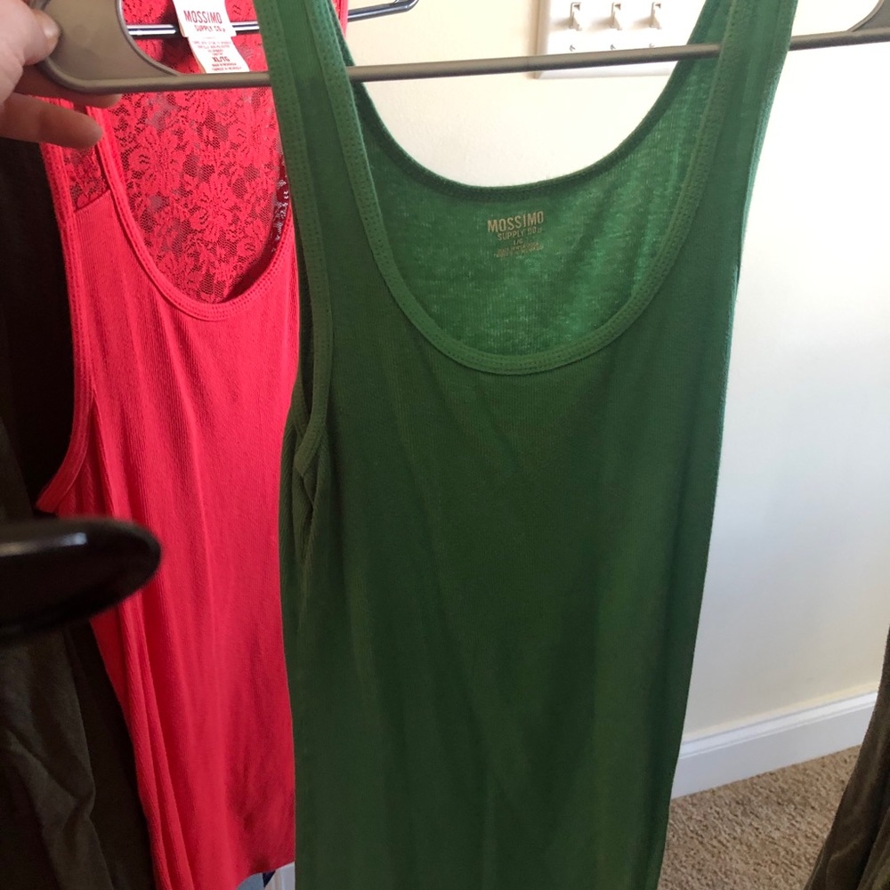 Tank top bundle - Picture 4 of 7